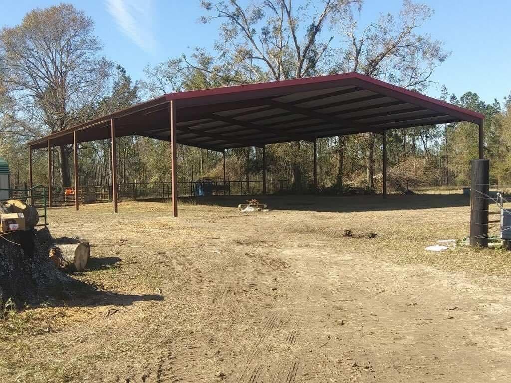 Red-roof frame before sheeting